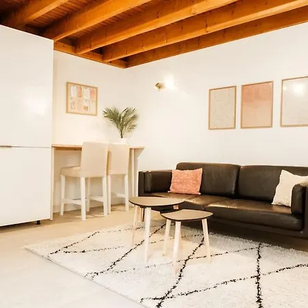 Apartment Entier Maison